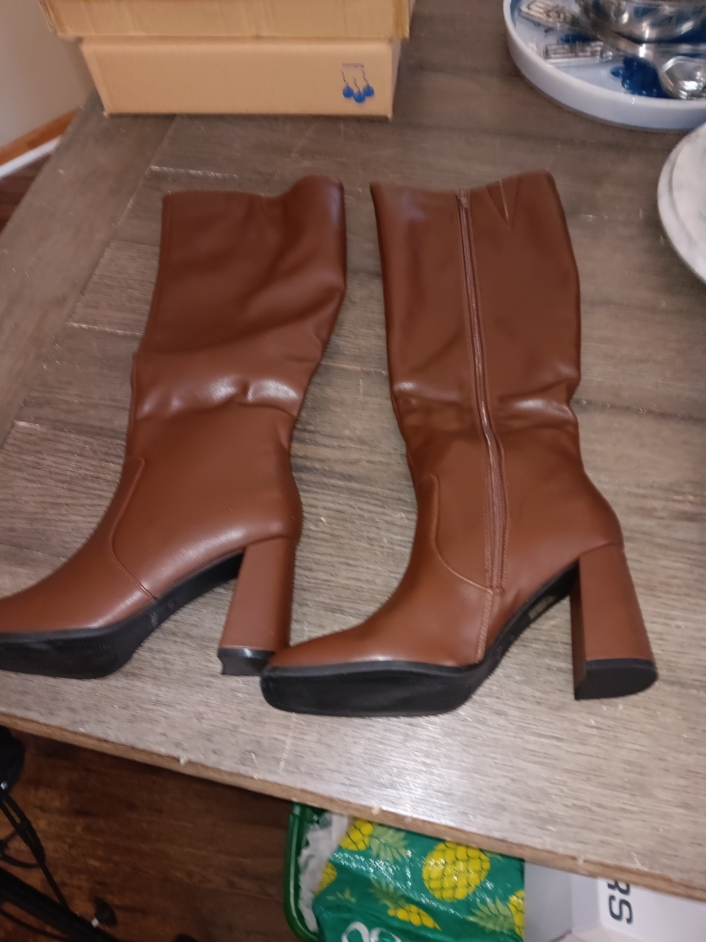 Womens Size 8, Dream Pairs Brown Mid-Calf Block Heel Boots